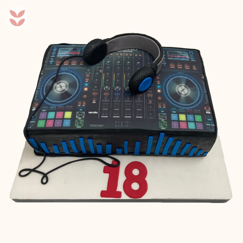 Torta Cumpleaños Consola DJ